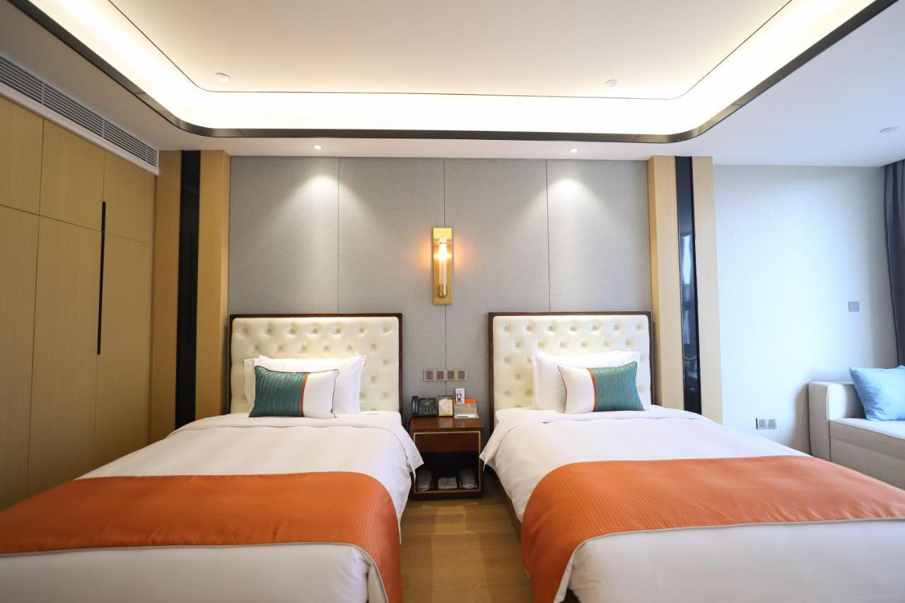 Jinling Funhome Hotel Nanjing Jiulong Lake - Nanjing South Railway Station Экстерьер фото